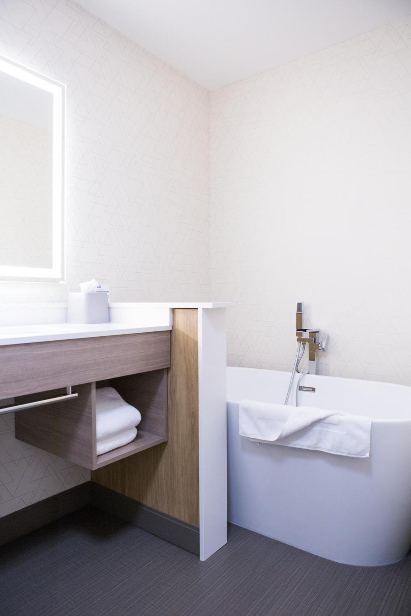 Holiday Inn Express & Suites Prince Albert - South By Ihg المظهر الخارجي الصورة